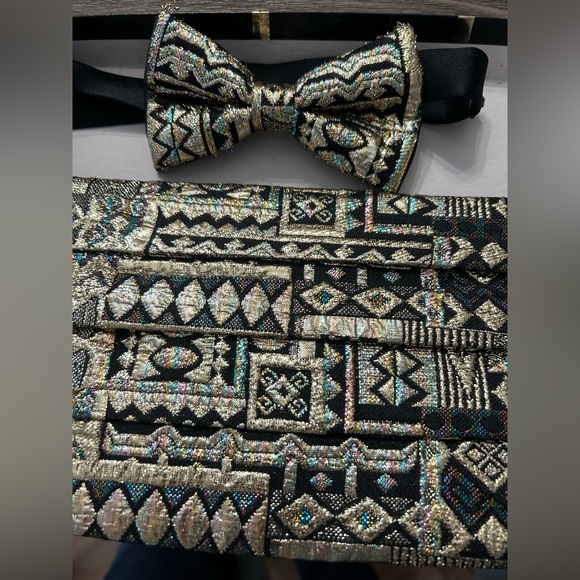 Cumberbund and bowtie set - Picture 1 of 5
